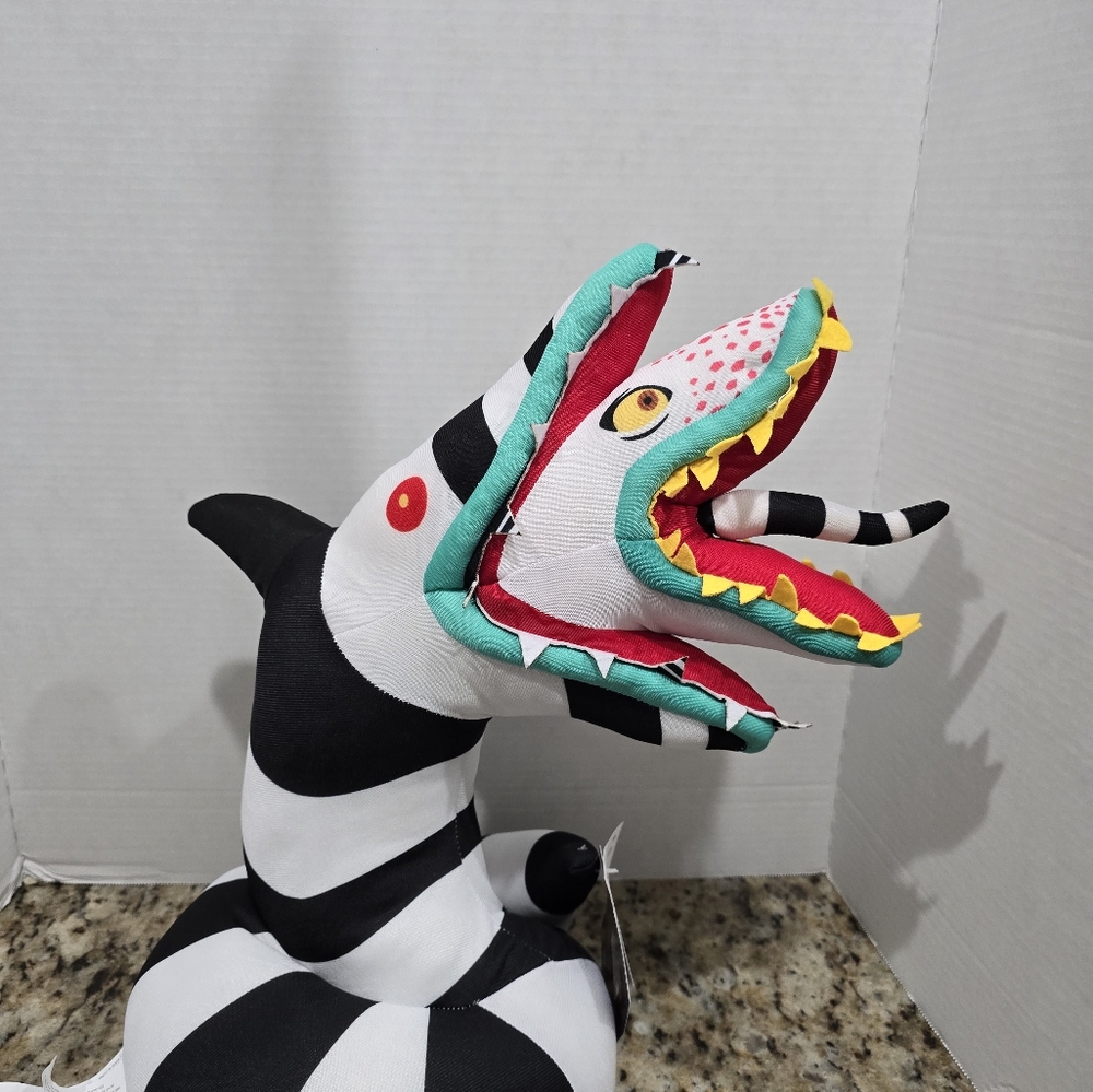 Beetlejuice Sandworm Greeter